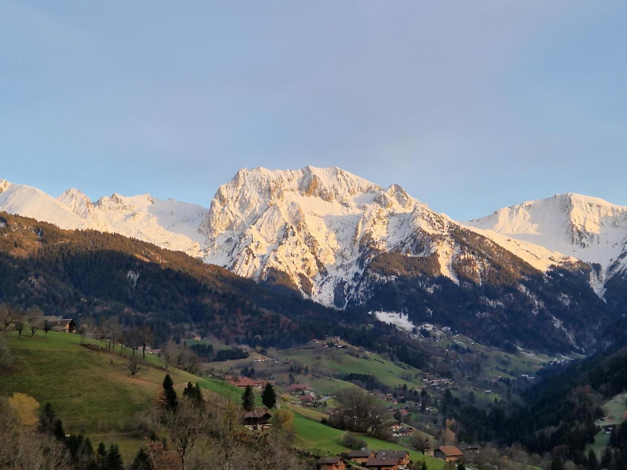 Chalet De Manigod Bagian luar foto